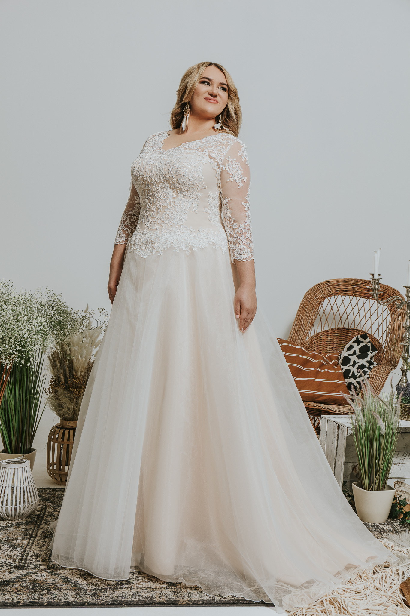Plus size brudekjoler – brudekjole fra BrudekjoleOutlet, dansk butik ved København