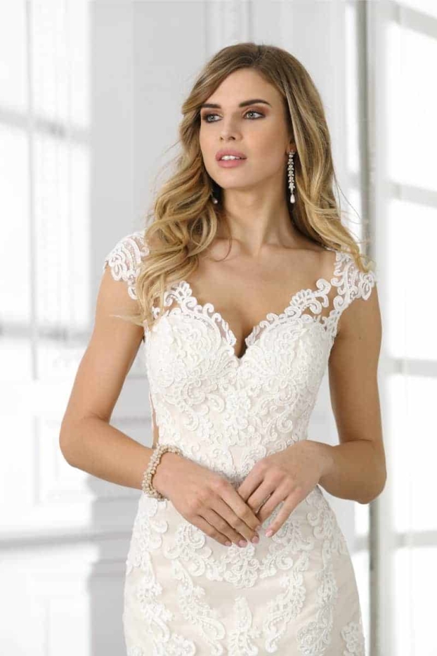 Slim  havfrue blonde brudekjole fra LadyB – brudekjole fra BrudekjoleOutlet, dansk butik ved København