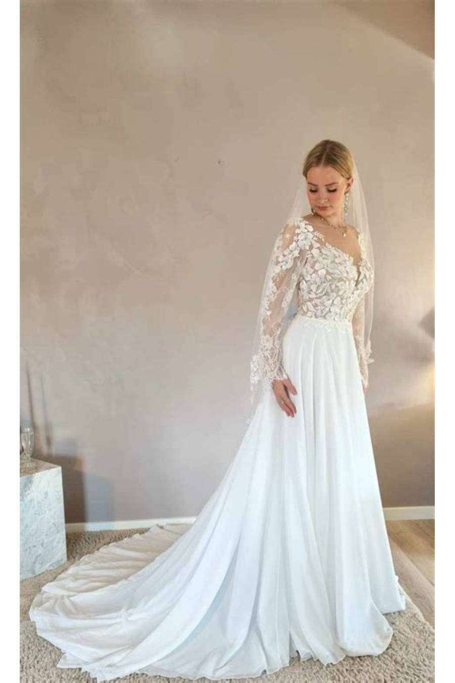 Spjald brudekjole blonde brudekjole tilbud – brudekjole fra BrudekjoleOutlet, dansk butik ved København