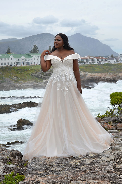 Williams brudekjole i store størrelser