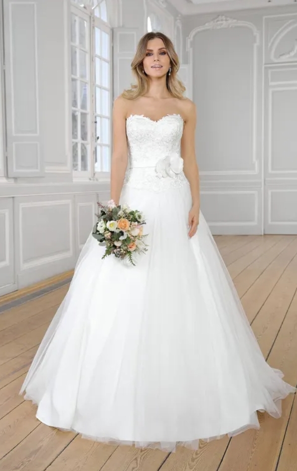 Prinsesse brudekjole på udsalg