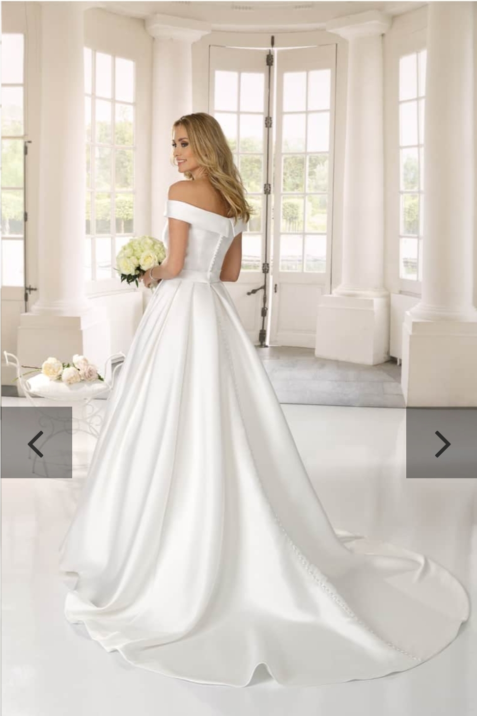 Brudekjole med skulder ærmer