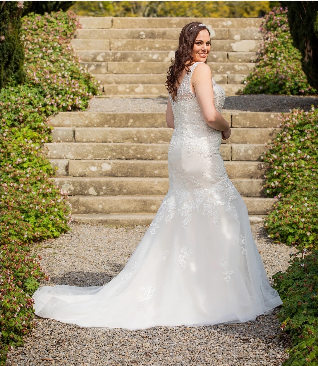 Stor størrelse  brudekjole med tyl