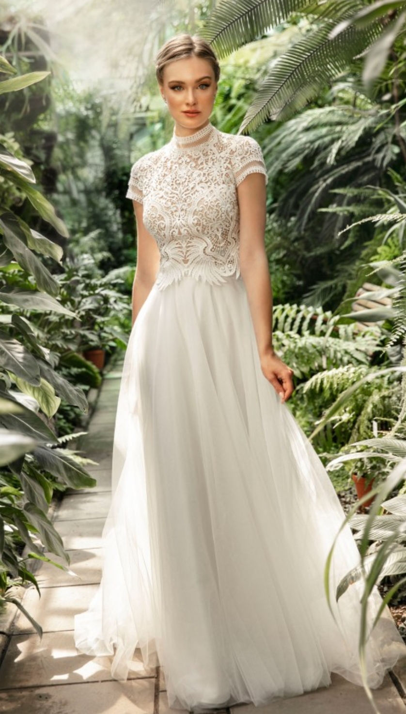 Agnes boho brudekjole med høj hals 