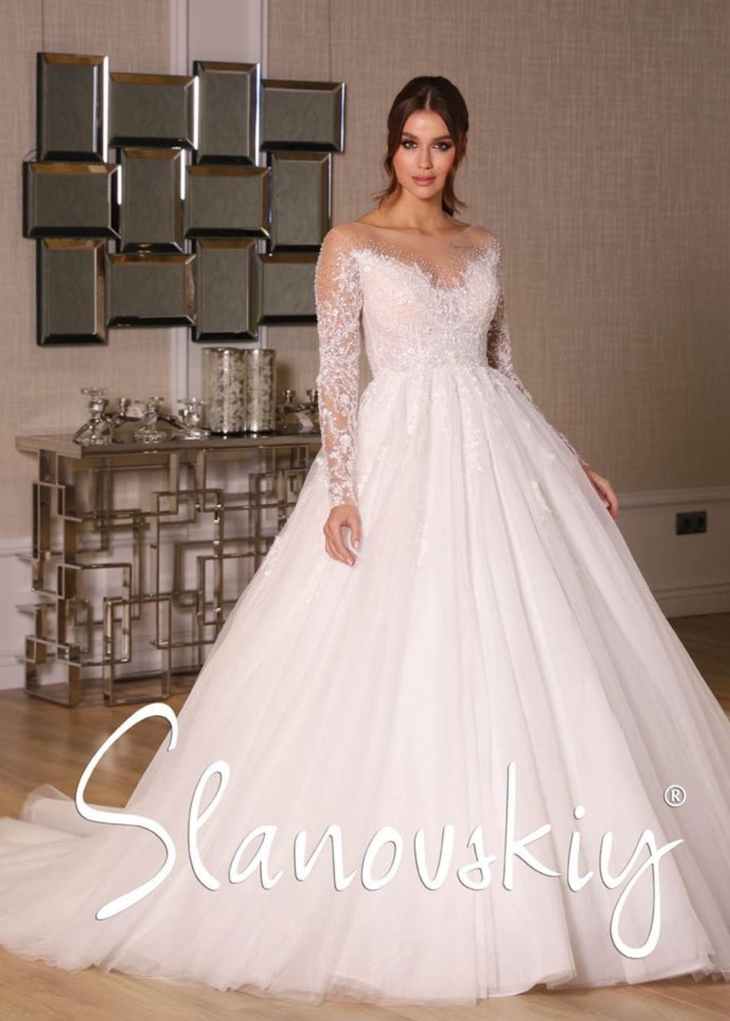 Slanovskiy brudekjole med ærme