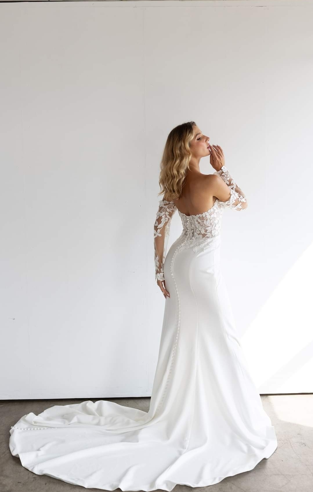 Brudekjole  med slids 