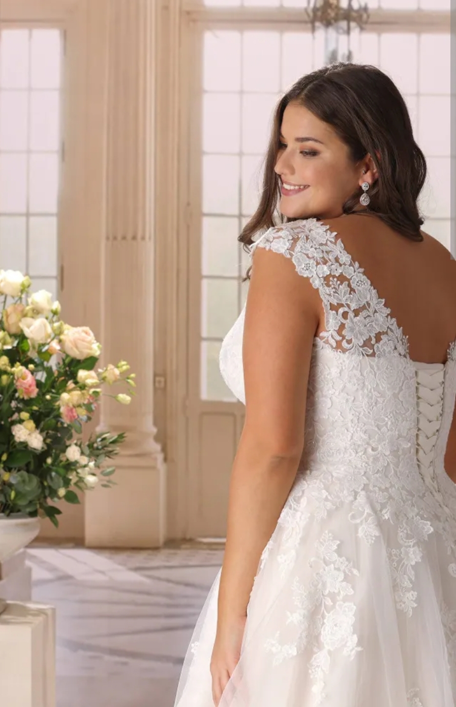 Brudekjolen I plussize med tyl butik i Herlev