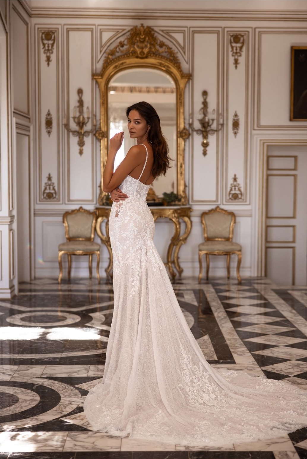 Blakely sensuel brudekjole med strop