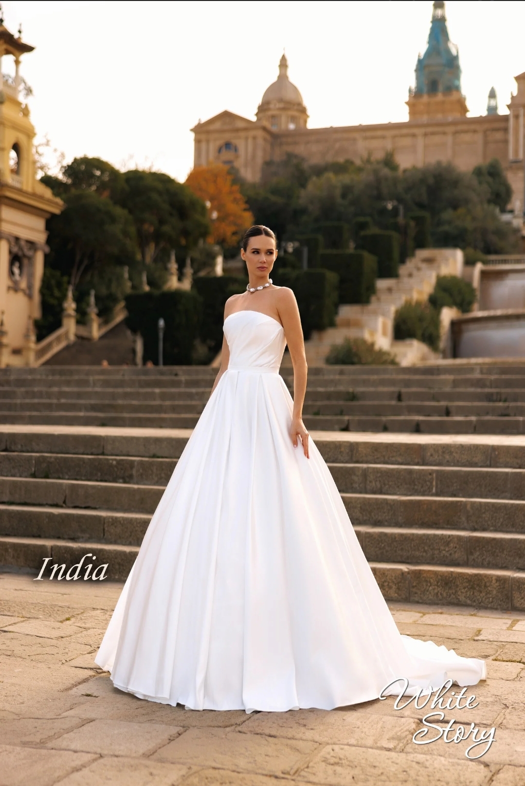 Stropløs brudekjole 