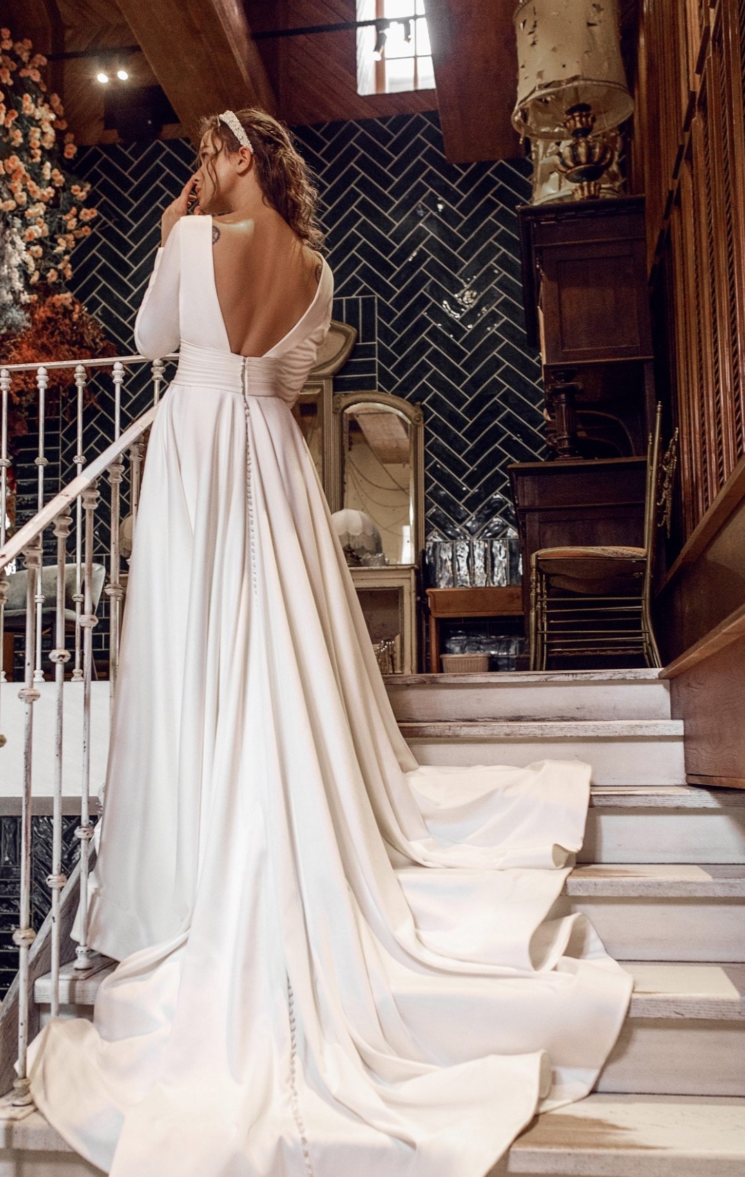 Lej en brudekjole Reyna  brudekjole med ærmer