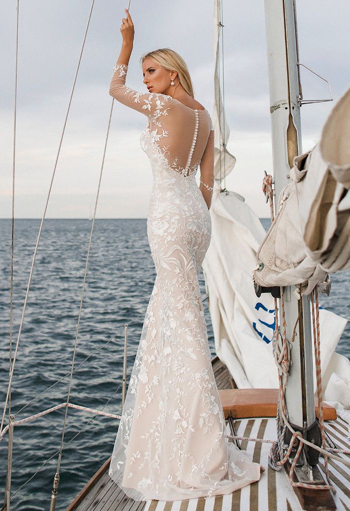 Brudekjole med blonder